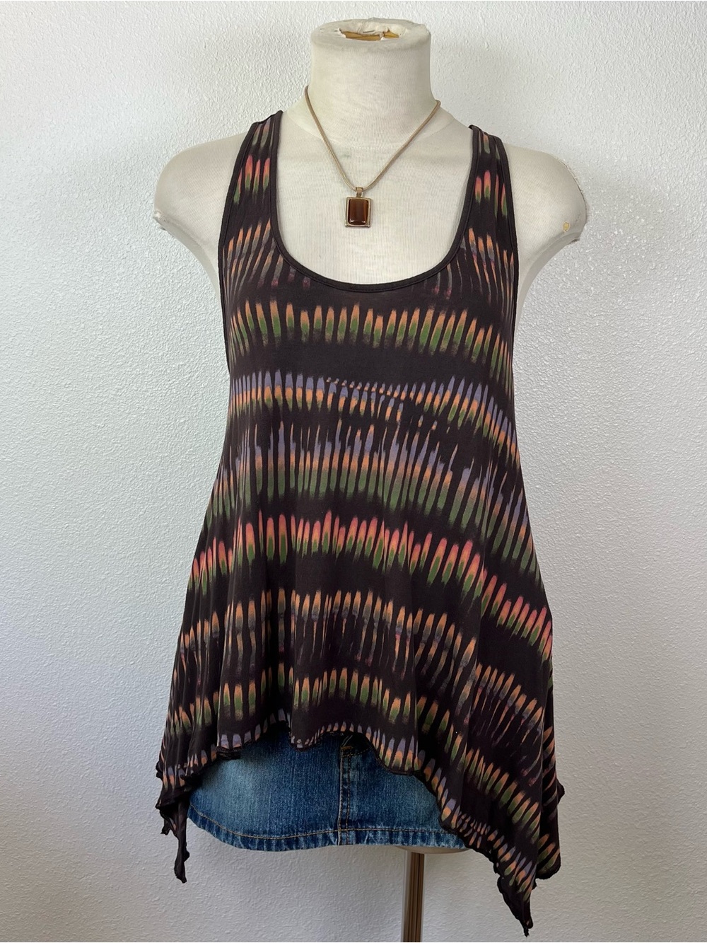 Womens Sleeveless Tie-Dye Tank Top - Brown with Multicolor Accents